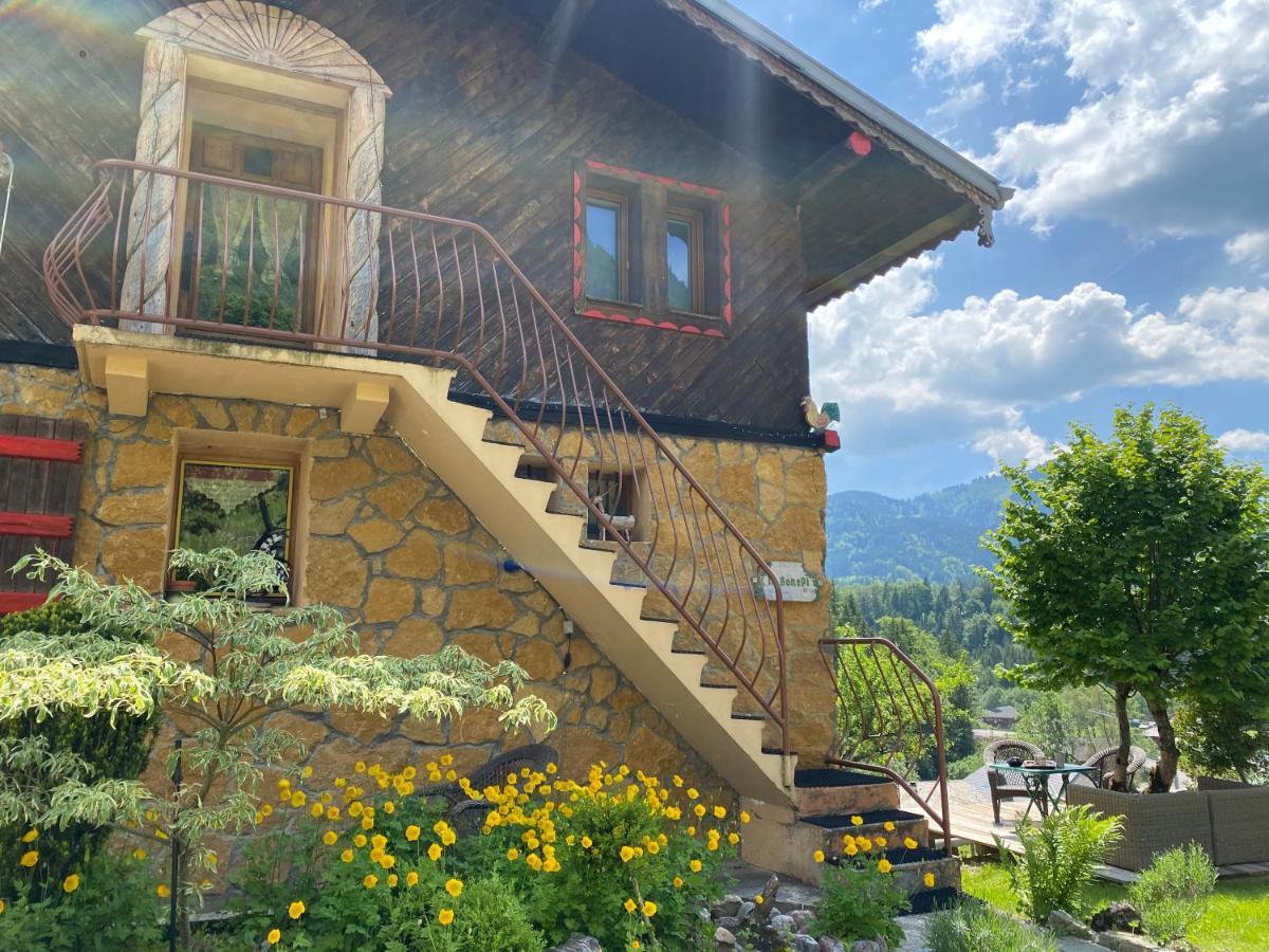 Chalet Genepi モントリオン エクステリア 写真
